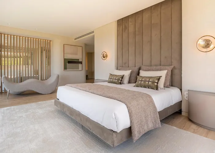 Peralta - Award Winning Exquisite Dream With Infinity Pool *